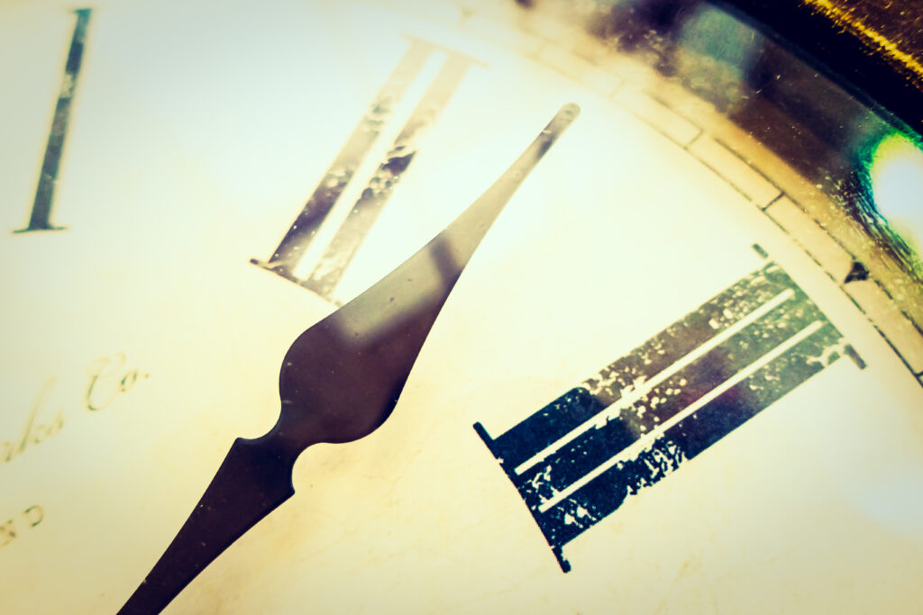 antique-rosto-vintage-da-contagem-regressiva-1024x683 Como Saber se a Bíblia é a Palavra de Deus?